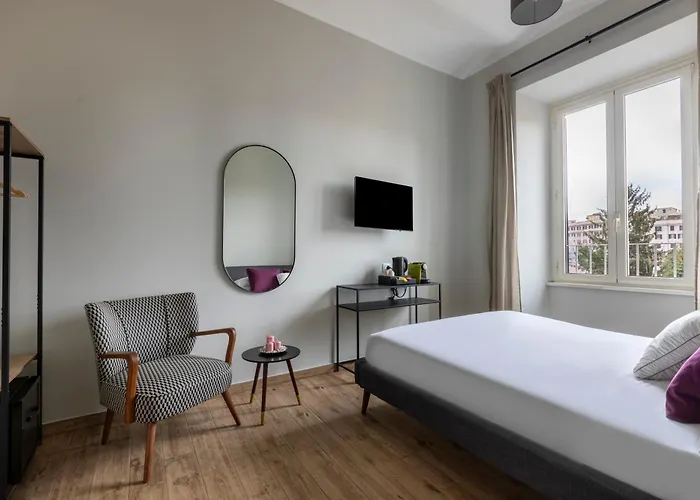 Colosseo Road By Hili 4*