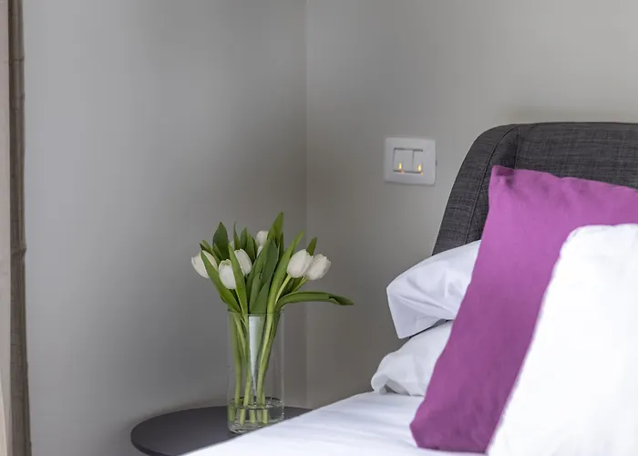 Colosseo Road By Hili Affittacamere 4*